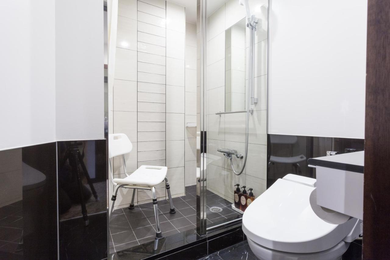 Kariyushi LCH. Premium Hotel Naha Bagian luar foto