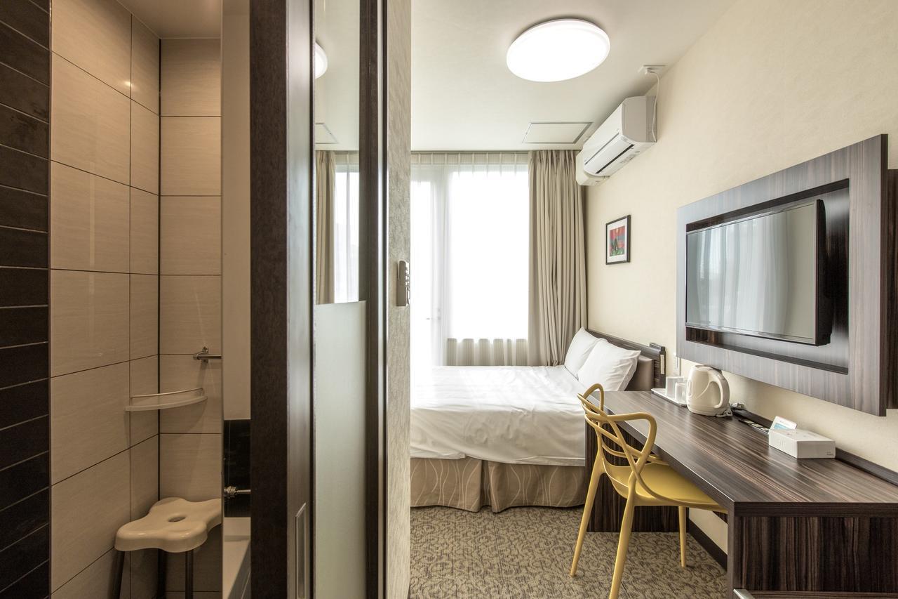 Kariyushi LCH. Premium Hotel Naha Ruang foto