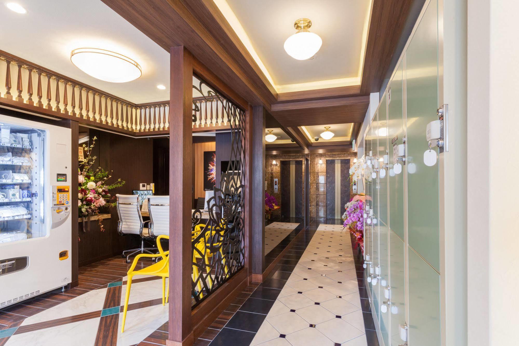 Kariyushi LCH. Premium Hotel Naha Bagian luar foto