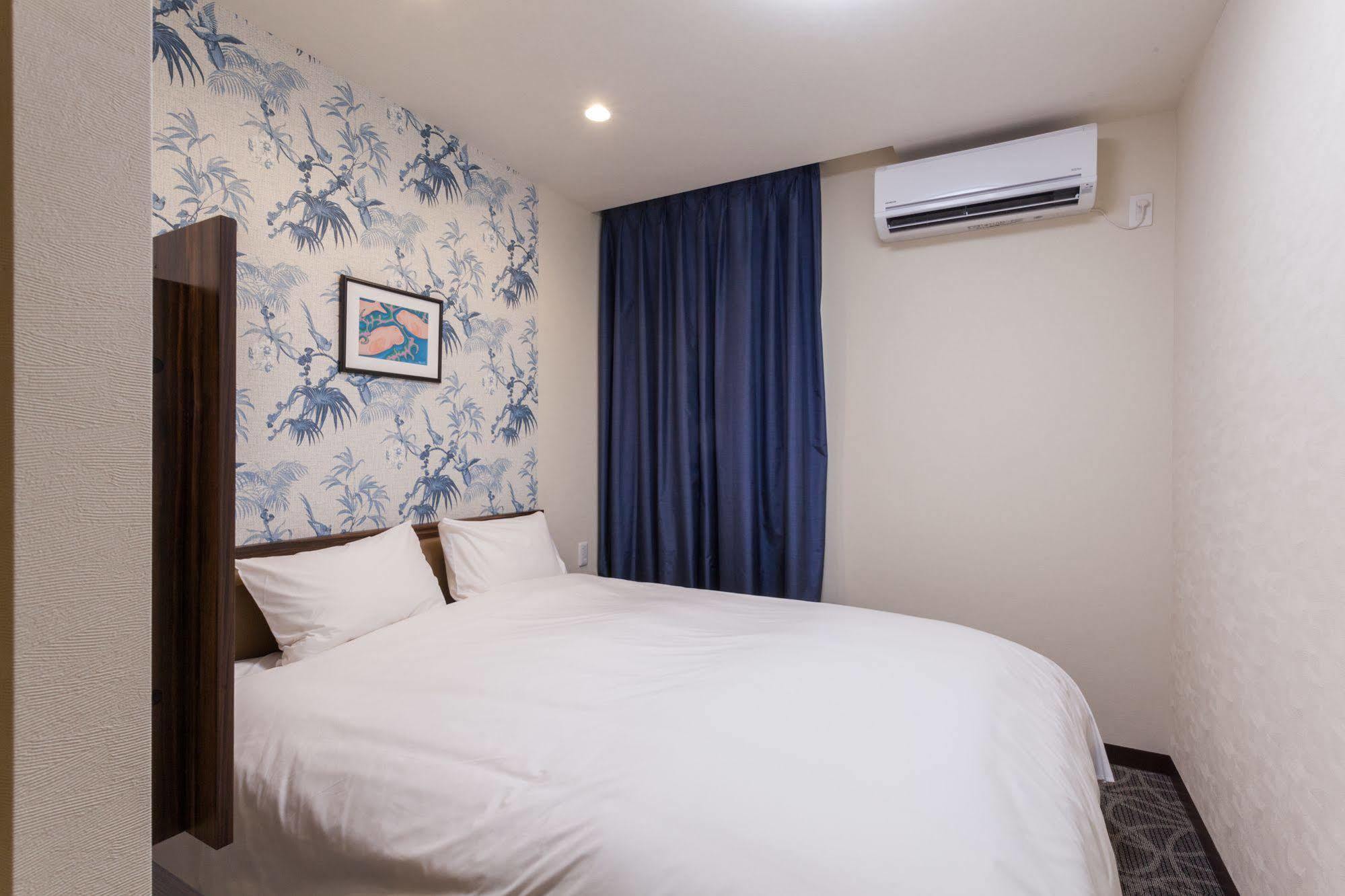 Kariyushi LCH. Premium Hotel Naha Bagian luar foto